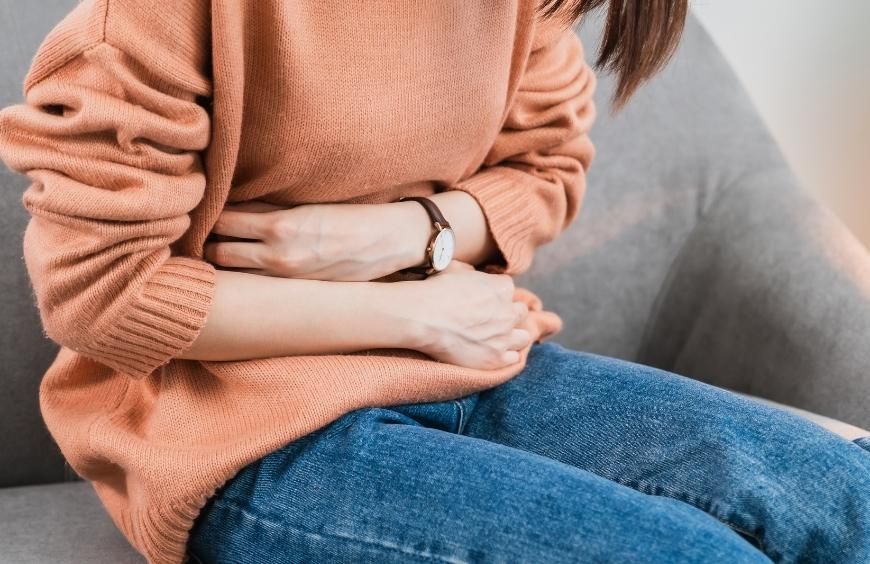 Le CBD est-il efficace pour soulager les douleurs d'estomac et maux de ventre ?